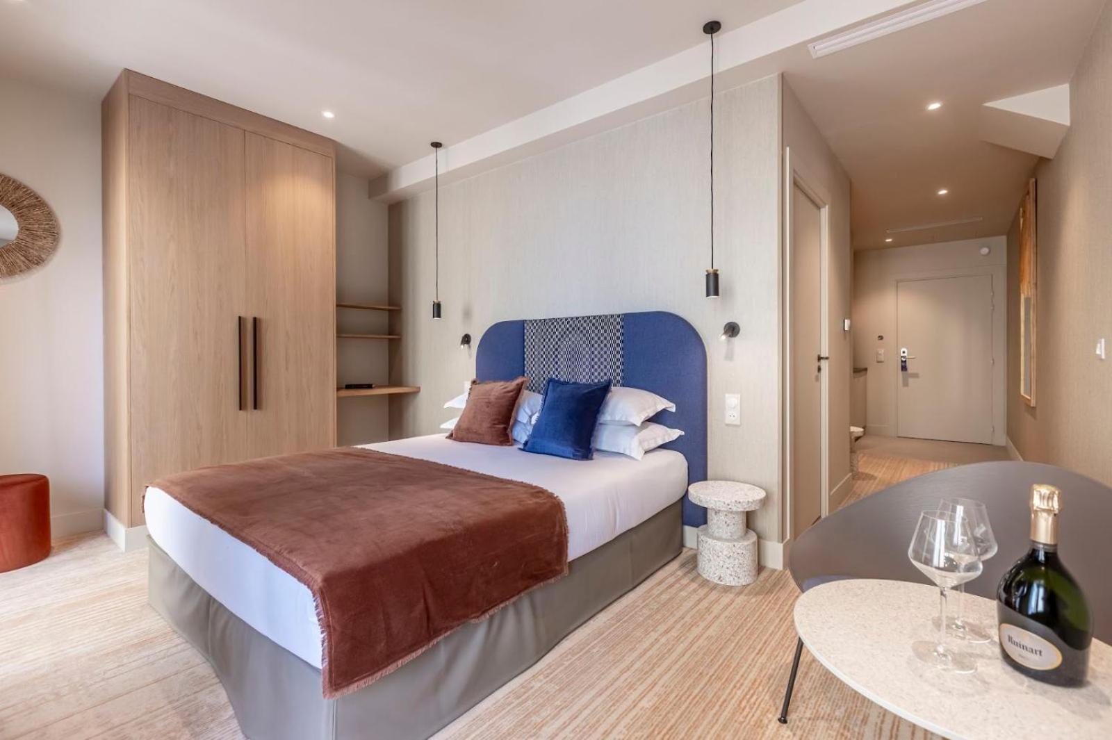Suites Fl By Sweett Parijs Buitenkant foto