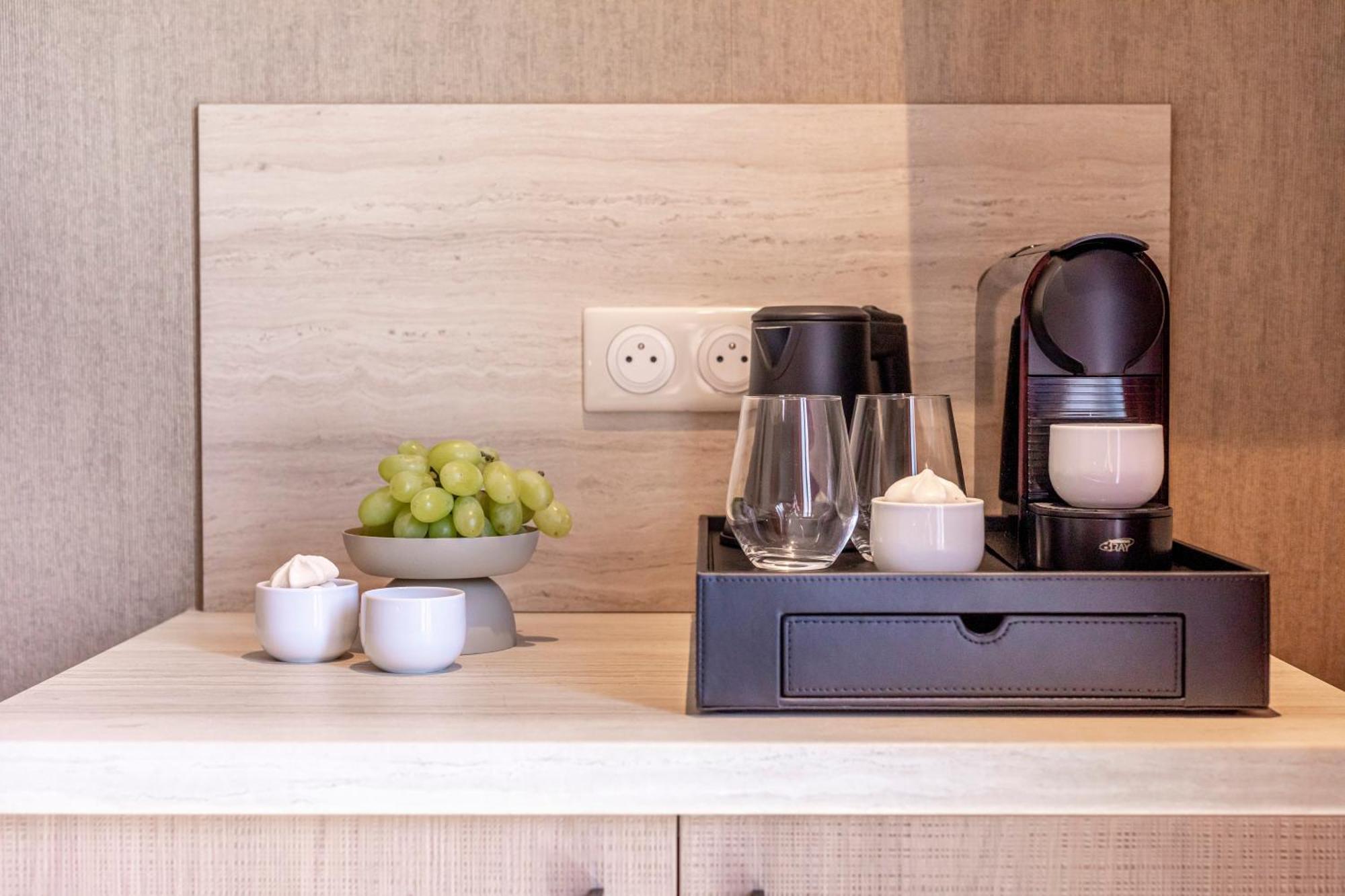 Suites Fl By Sweett Parijs Buitenkant foto