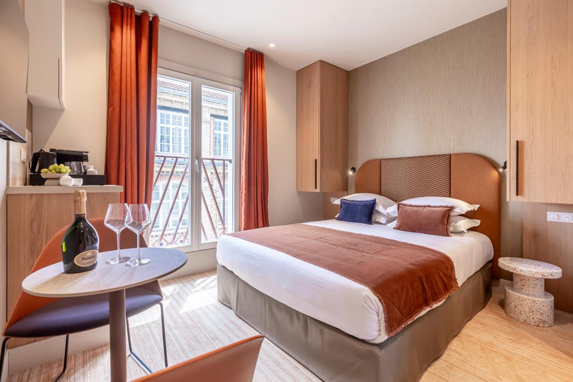 Suites Fl By Sweett Parijs Buitenkant foto